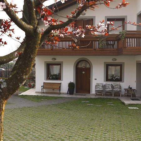 Sentiero Valinis Bed & Breakfast Fanna Luaran gambar