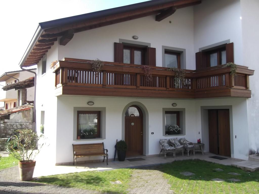 Sentiero Valinis Bed & Breakfast Fanna Luaran gambar